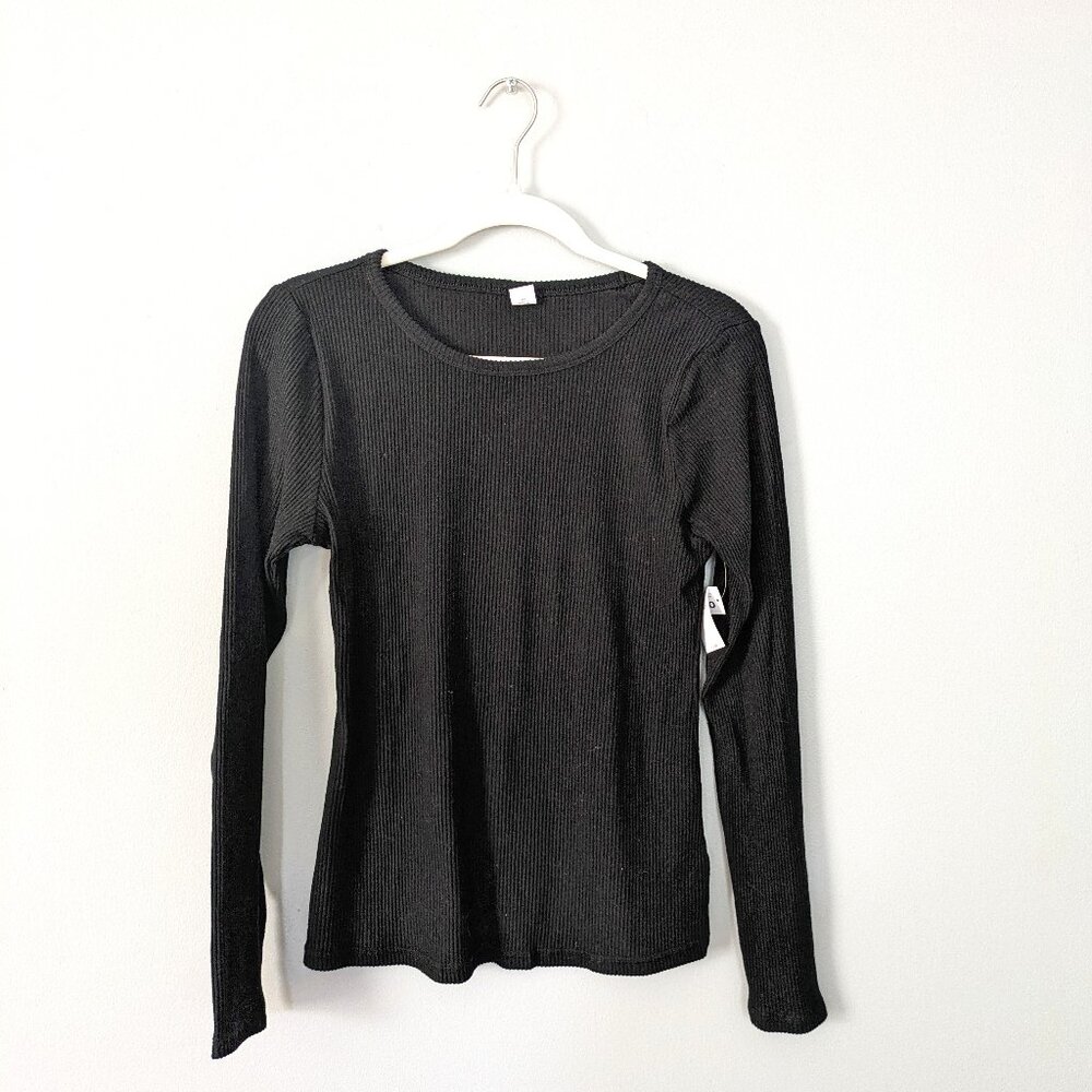 NWT black old navy plush tee long sleeve large